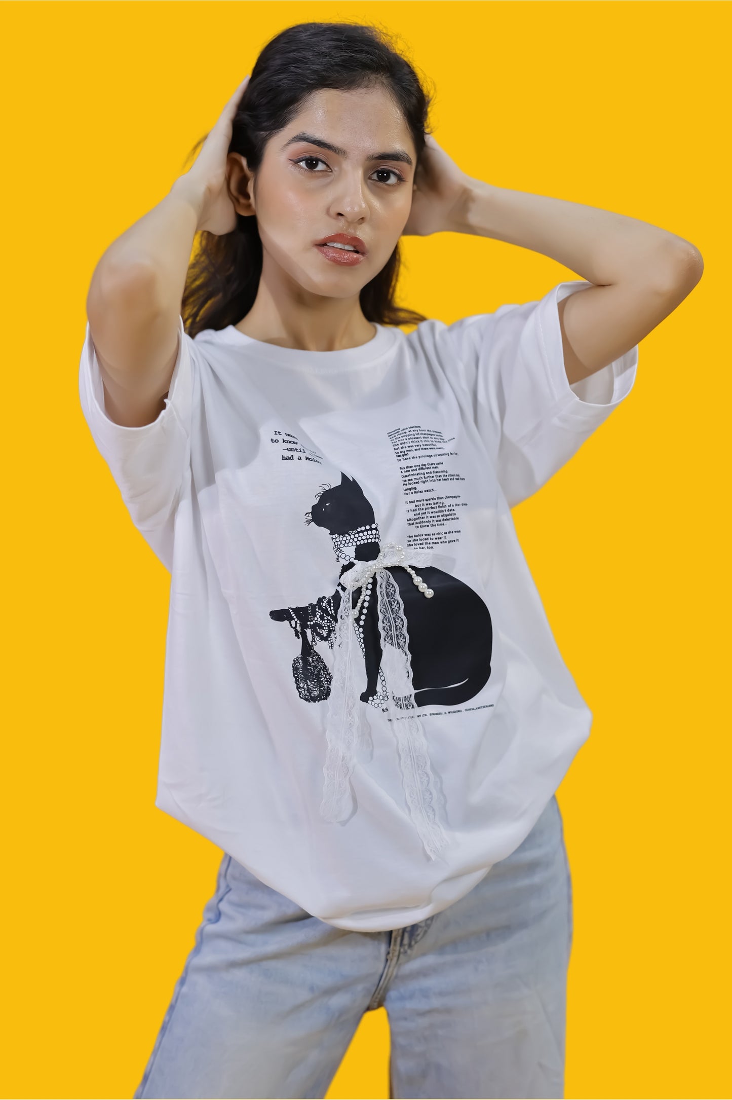 Elegant Cat Graphic T-Shirt