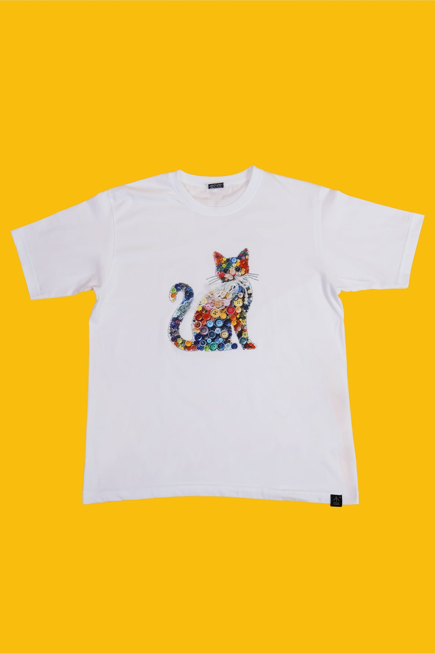 Color Button Cat Graphic T-Shirt