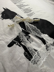 Elegant Cat Graphic T-Shirt