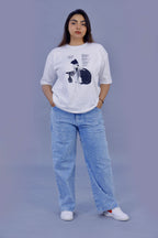 Elegant Cat Graphic T-Shirt